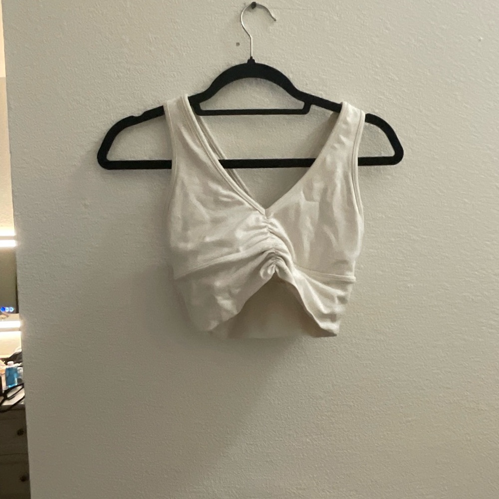 ALO Yoga Cream Knotted Sports Bra